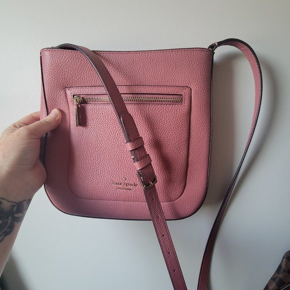 kate spade Handbags - Kate Spade pink Crossbody